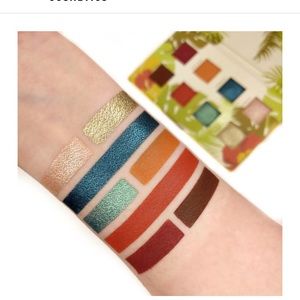 Alamar eyeshaddow palette